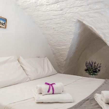 La Casa Nel Vico Pretty Apartment オストゥーニ エクステリア 写真