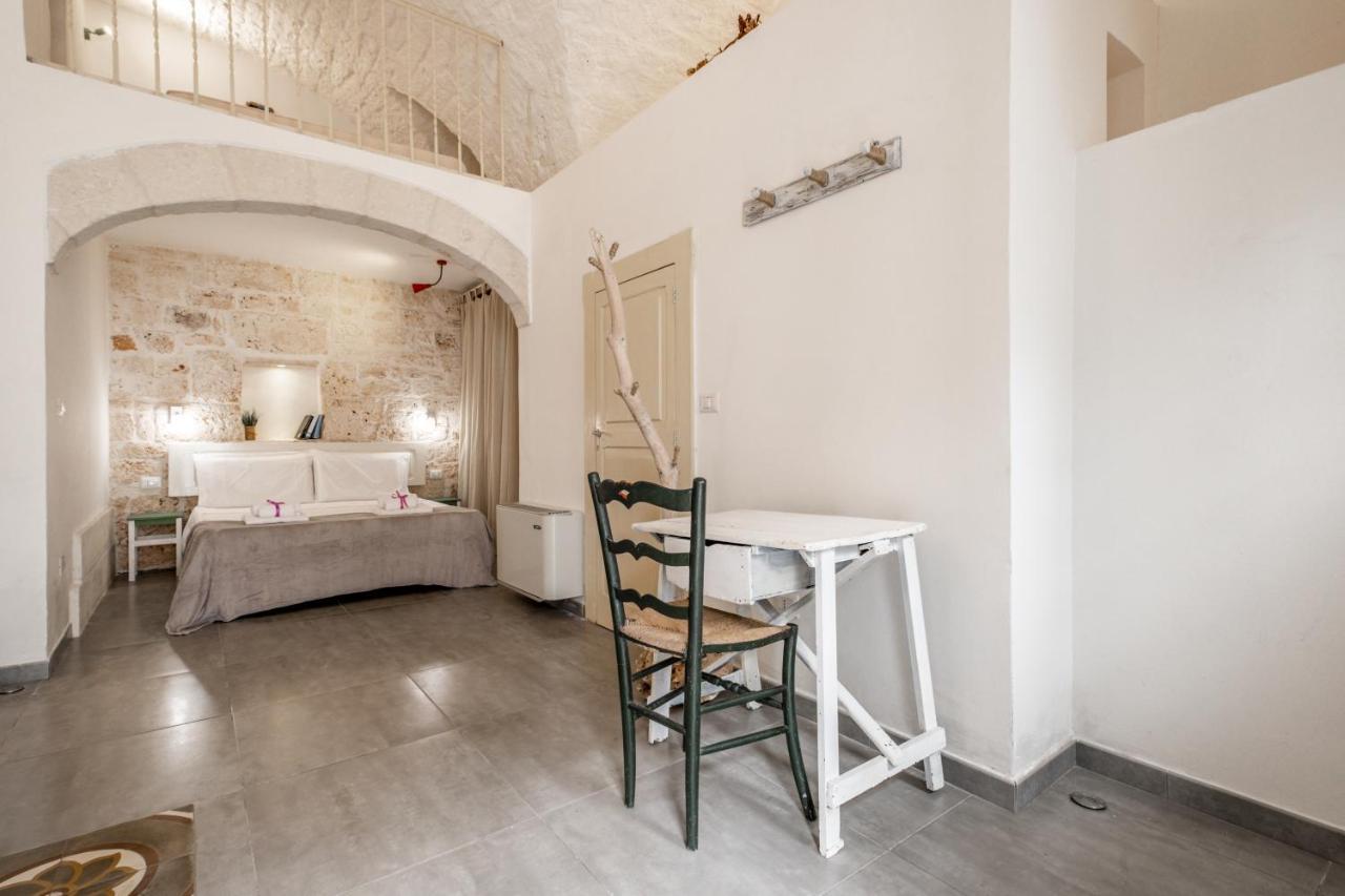 La Casa Nel Vico Pretty Apartment オストゥーニ エクステリア 写真