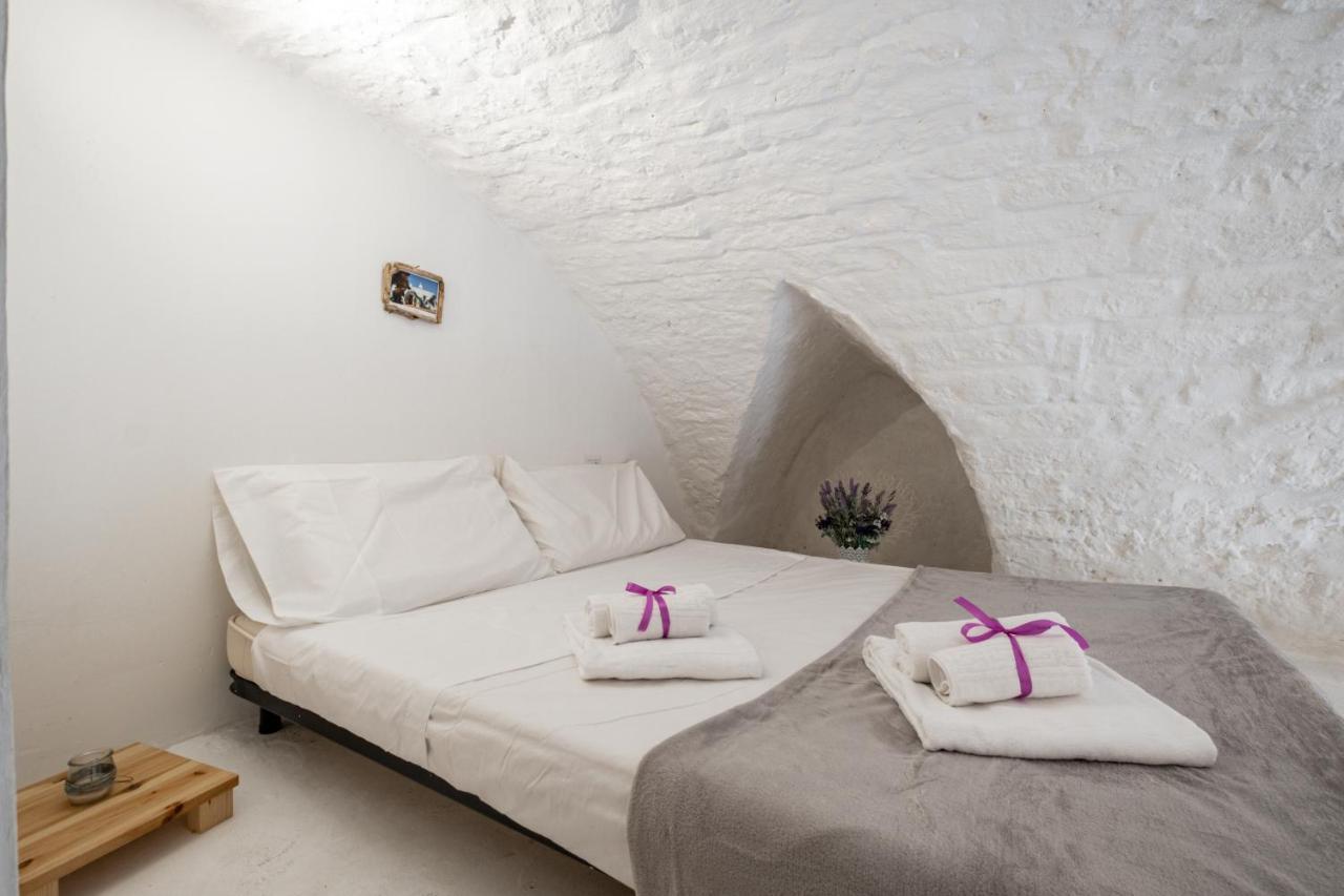 La Casa Nel Vico Pretty Apartment オストゥーニ エクステリア 写真