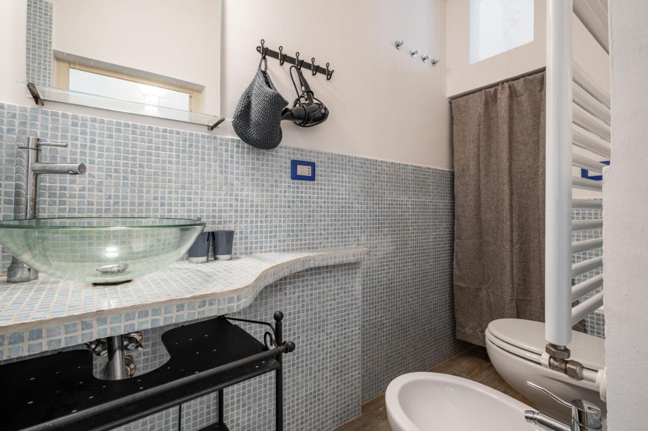 La Casa Nel Vico Pretty Apartment オストゥーニ エクステリア 写真
