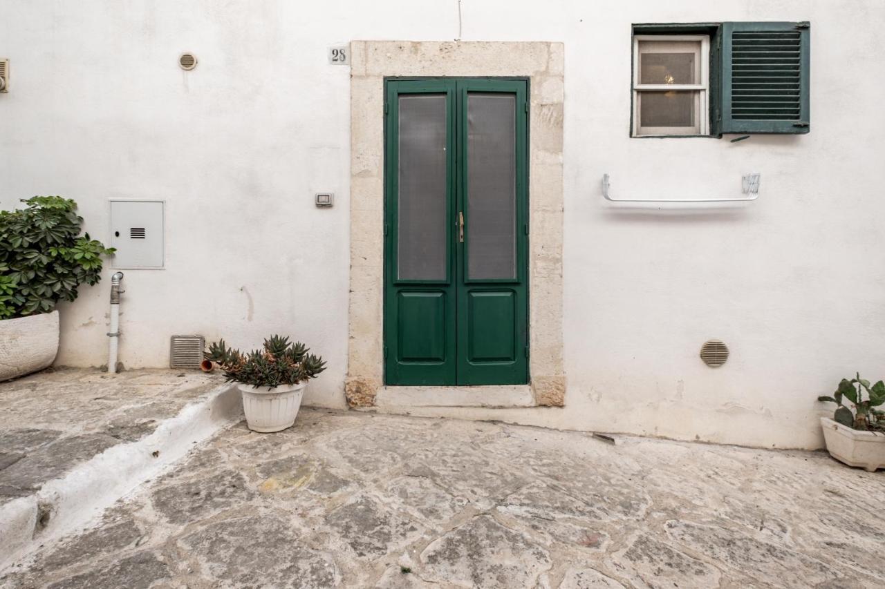 La Casa Nel Vico Pretty Apartment オストゥーニ エクステリア 写真